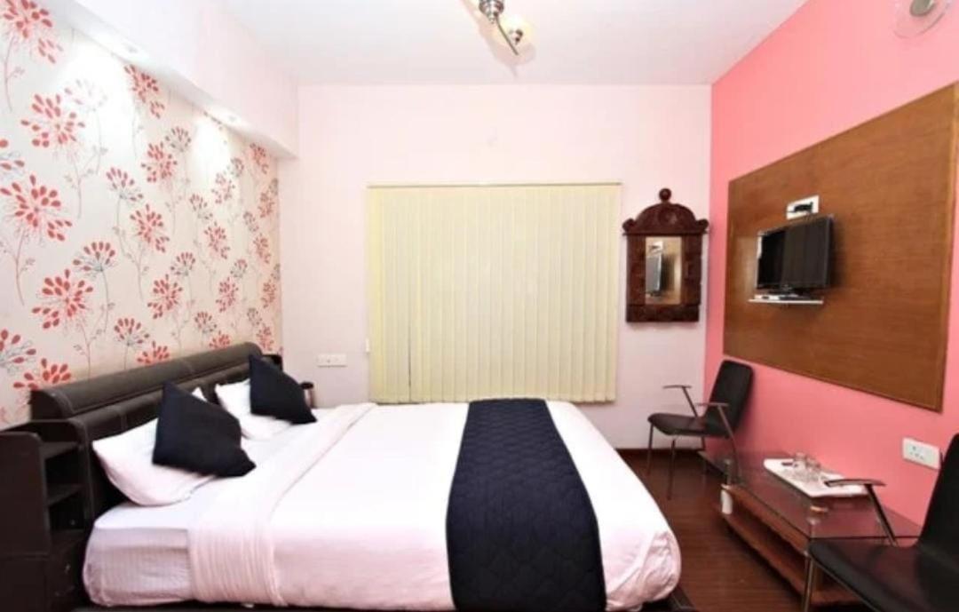 Savi'S Home Stay ウーティ 部屋 写真